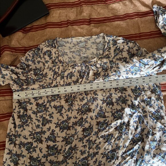 Lucky Brand Pintuck Floral Peasant Top Size Large - Picture 7 of 8